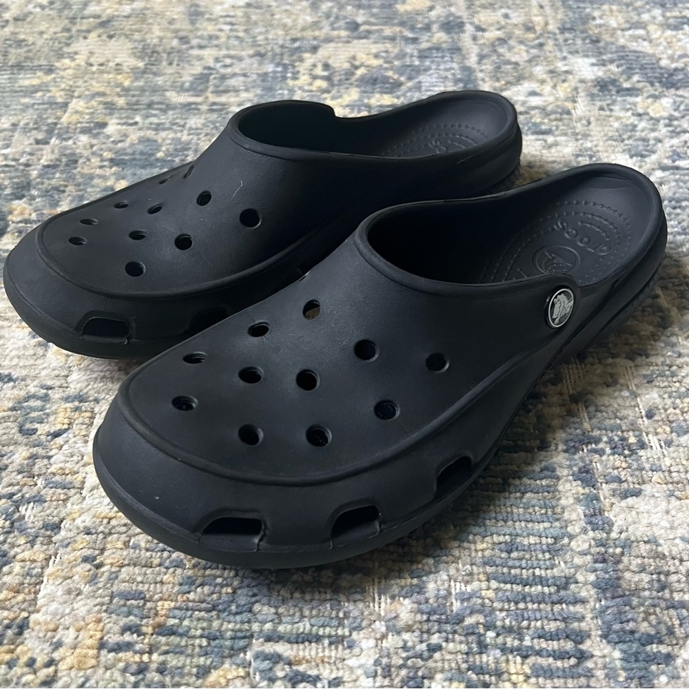 Women's Black Crocs (Size 9)